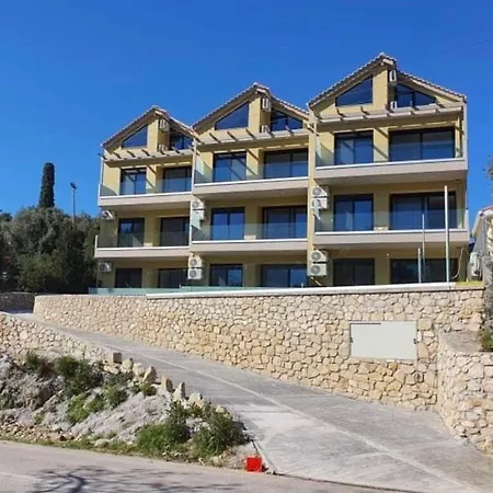 Exotic Luxury * Nikiana